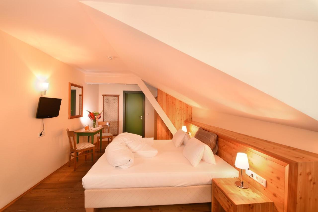 Hotel Gassenwirt Chienes Exterior photo